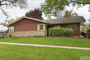 106 Sherwood Dr, Cary, IL 60013 - Photo 32