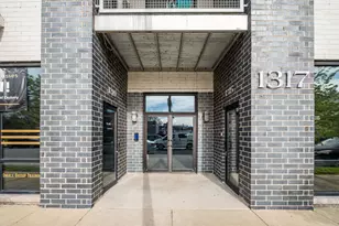1317 N Larrabee St, Chicago, IL 60610 - Photo 2