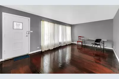 9111 S Kingston Avenue, Chicago, IL 60617 - Photo 4