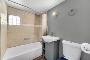 9111 S Kingston Ave, Chicago, IL 60617 - Photo 18