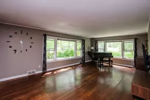 5627 W Laurel Ln, Monee, IL 60449 - Photo 6