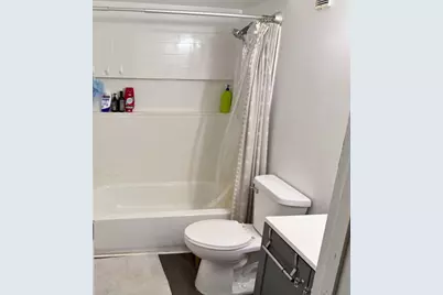 942 N Rohlwing Road #GF, Addison, IL 60101 - Photo 10