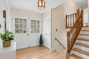 2406 N Lafayette St, Arlington Heights, IL 60004 - Photo 2