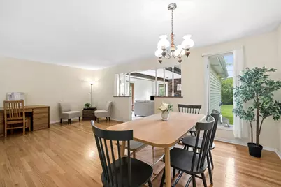2406 N Lafayette Street, Arlington Heights, IL 60004 - Photo 4