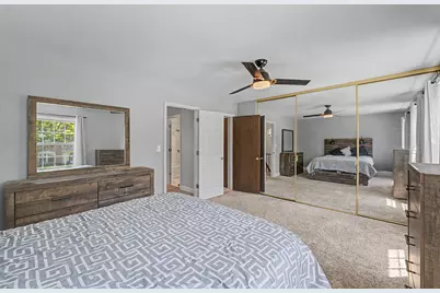 102 Bright Oaks Circle #102, Cary, IL 60013 - Photo 8