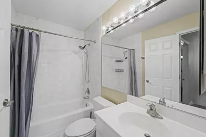 102 Bright Oaks Circle #102, Cary, IL 60013 - Photo 10