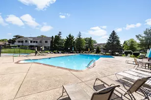 275 Wilmette Ct, Schaumburg, IL 60193 - Photo 16