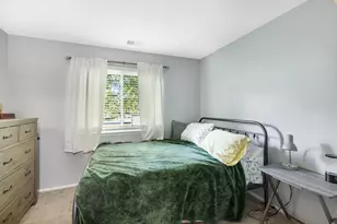 275 Wilmette Ct, Schaumburg, IL 60193 - Photo 14