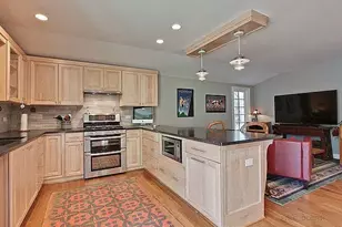 916 Driscoll Ct, Highland Park, IL 60035 - Photo 10