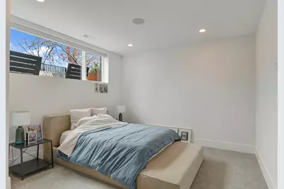 3012 N Hoyne Avenue, Chicago, IL 60618 - Photo 22