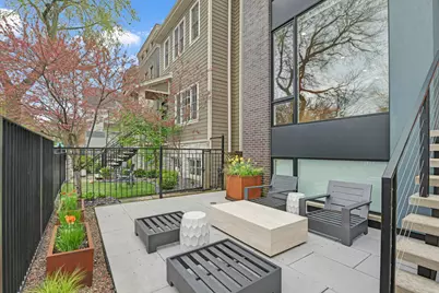 3012 N Hoyne Avenue, Chicago, IL 60618 - Photo 2