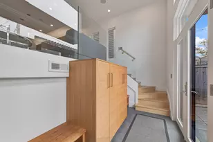 3012 N Hoyne Ave, Chicago, IL 60618 - Photo 18