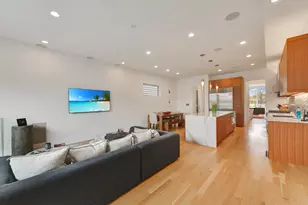 3012 N Hoyne Ave, Chicago, IL 60618 - Photo 16