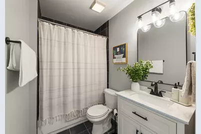 873 N Larrabee Street #202, Chicago, IL 60610 - Photo 16