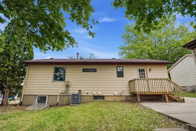 2603 W 55th Street, Davenport, IA 52806 - Photo 18