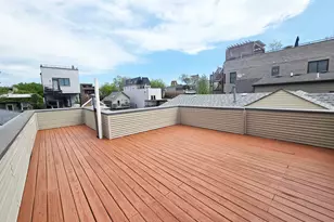 1734 W Beach Ave, Chicago, IL 60612 - Photo 44