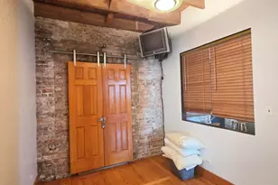 1734 W Beach Ave, Chicago, IL 60612 - Photo 20