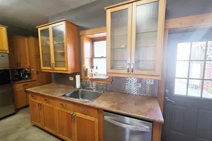 1734 W Beach Ave, Chicago, IL 60612 - Photo 18