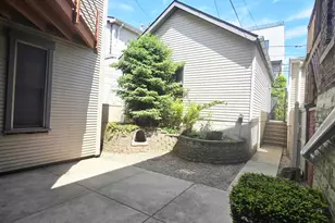 1734 W Beach Ave, Chicago, IL 60612 - Photo 48