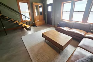 1734 W Beach Ave, Chicago, IL 60612 - Photo 6