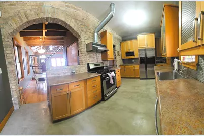 1734 W Beach Avenue, Chicago, IL 60612 - Photo 12