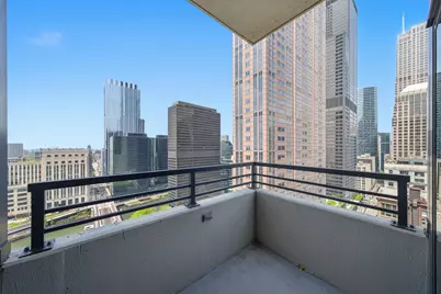 235 W Van Buren Street #2615, Chicago, IL 60607 - Photo 4
