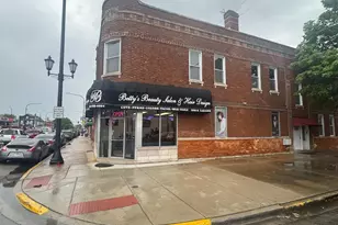 3020 S Laramie Ave, Cicero, IL 60804 - Photo 1