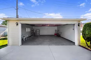 565 Oglesby Ave, Calumet City, IL 60409 - Photo 4