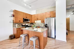 3125 W Fullerton Ave, Chicago, IL 60647 - Photo 6