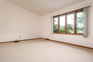 10966 China Berry Ln, Machesney Park, IL 61115 - Photo 4