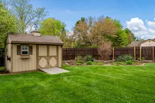 10966 China Berry Ln, Machesney Park, IL 61115 - Photo 28