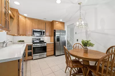 827 N Douglas Avenue, Arlington Heights, IL 60004 - Photo 4