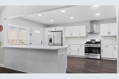 9517 Lavergne Avenue, Skokie, IL 60077 - Photo 10
