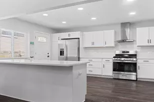 9517 Lavergne Ave, Skokie, IL 60077 - Photo 10