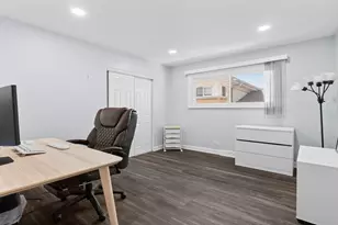 9517 Lavergne Ave, Skokie, IL 60077 - Photo 22