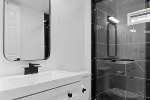 9517 Lavergne Ave, Skokie, IL 60077 - Photo 18
