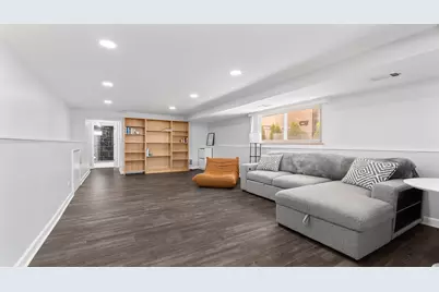 9517 Lavergne Avenue, Skokie, IL 60077 - Photo 14