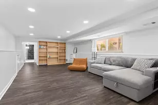 9517 Lavergne Ave, Skokie, IL 60077 - Photo 14