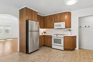 142 S Fremont St, Palatine, IL 60067 - Photo 8