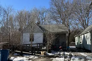 1517 S 14th St, Springfield, IL 62703 - Photo 1
