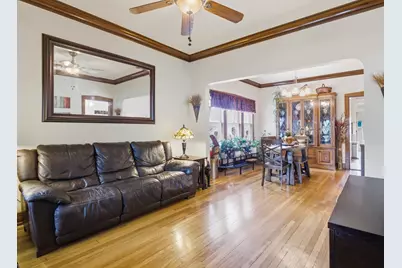 5320 N Lovejoy Avenue, Chicago, IL 60630 - Photo 6