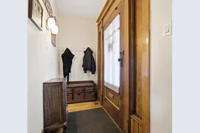 5320 N Lovejoy Avenue, Chicago, IL 60630 - Photo 4