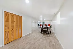 4607 S Karlov Ave, Chicago, IL 60632 - Photo 18
