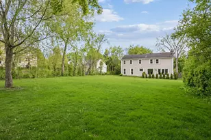 250 Wilshire Rd, Lake Forest, IL 60045 - Photo 24
