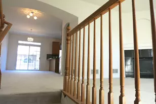 907 Neudearborn Ln, Naperville, IL 60563 - Photo 2