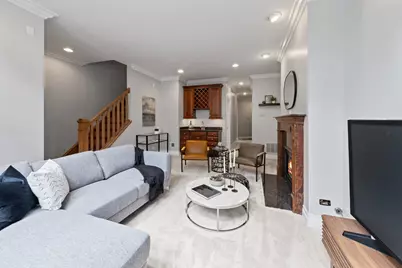 932 W Barry Avenue #1, Chicago, IL 60657 - Photo 28