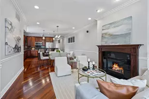 932 W Barry Ave, Chicago, IL 60657 - Photo 2