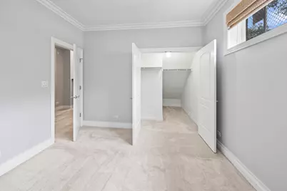 932 W Barry Avenue #1, Chicago, IL 60657 - Photo 32