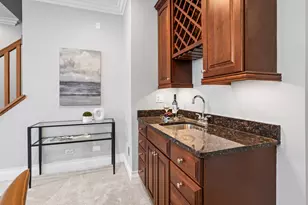 932 W Barry Ave, Chicago, IL 60657 - Photo 26