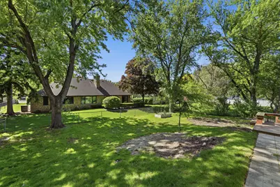 10S324 E Hampshire Lane, Willowbrook, IL 60527 - Photo 36